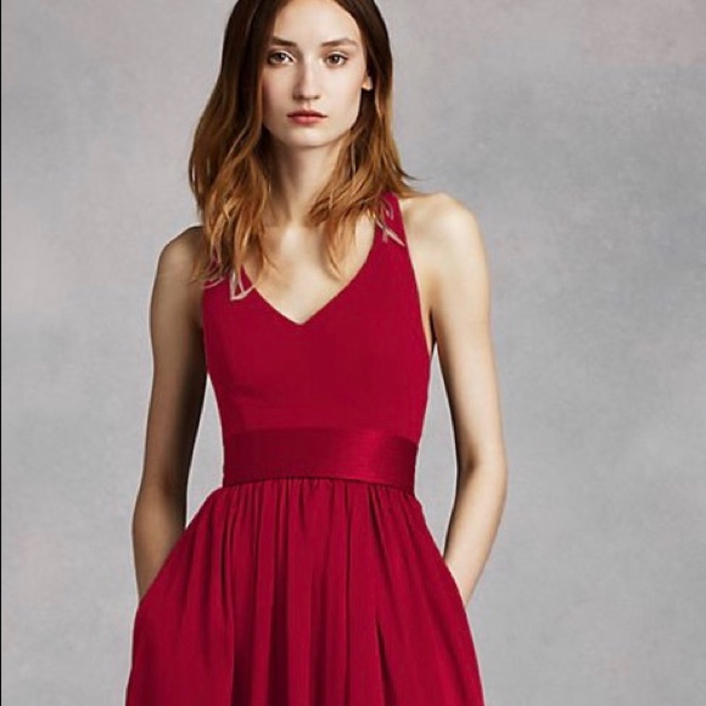 Vera Wang Apple V Neck Halter Gown